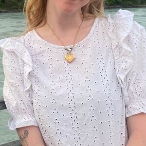 White ruffled coquette eyelet top!